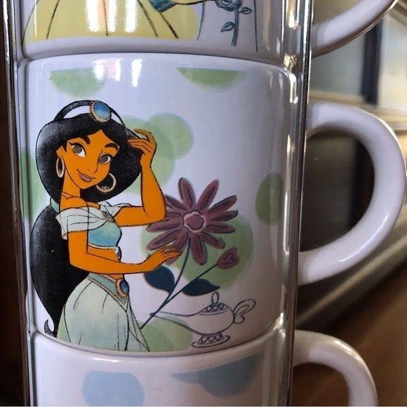Disney Princess set of 4 stackable ceramic mugs with stand - Picture 3 of 9
